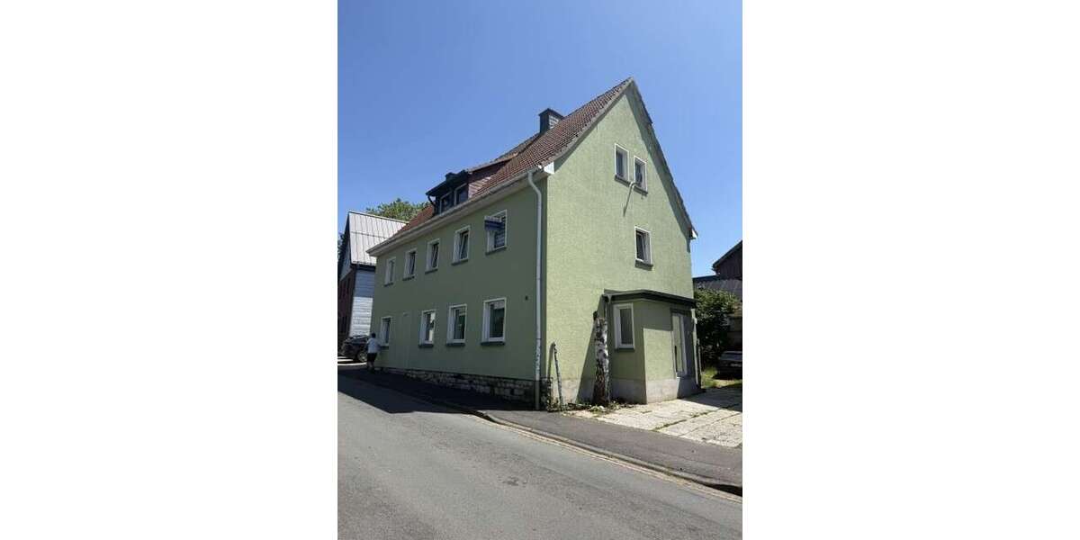 Einfamilienhaus Hennef-Uckerath Uckerath - 12 Zimmer, 225 m&sup2;, 195.000&euro; | Angebot:27113337