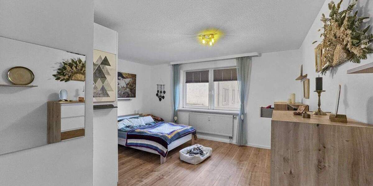 Etagenwohnung Hannover Ahlem - 5 Zimmer, 135 m&sup2;, 365.000&euro; | Angebot:25731276
