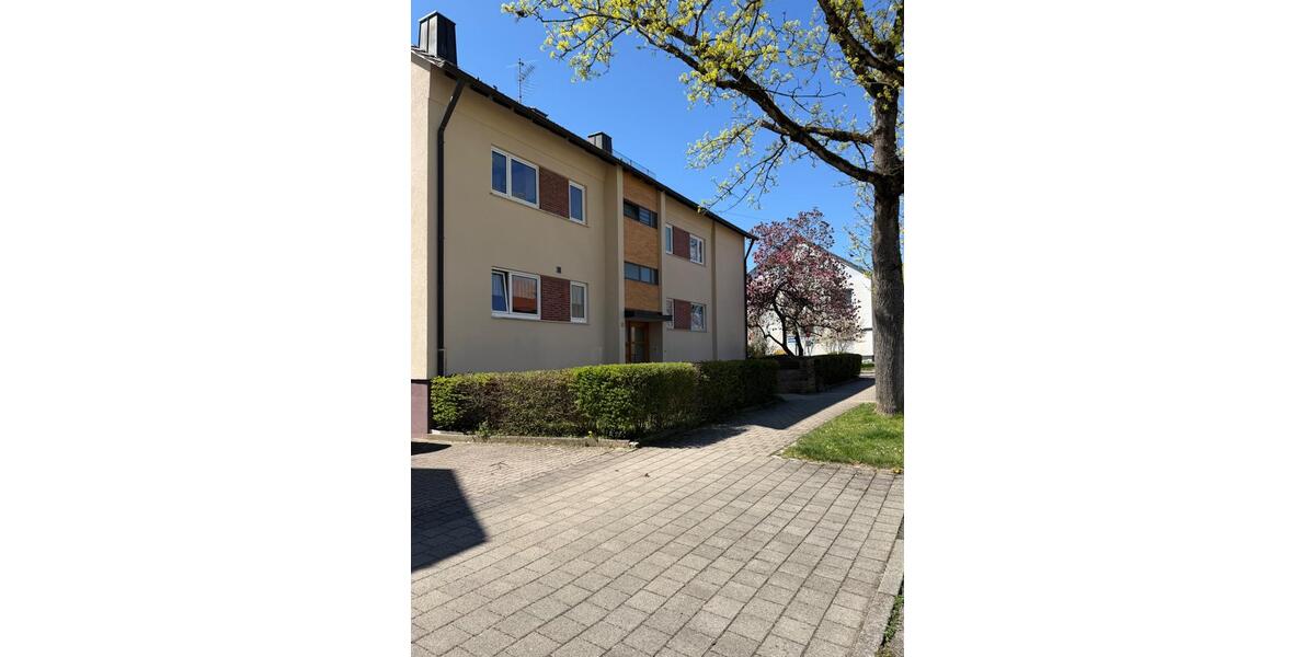 Dachgeschoßwohnung Stuttgart Fasanenhof-Ost - 3 Zimmer, 49 m&sup2;, 834&euro; | Angebot:26670387