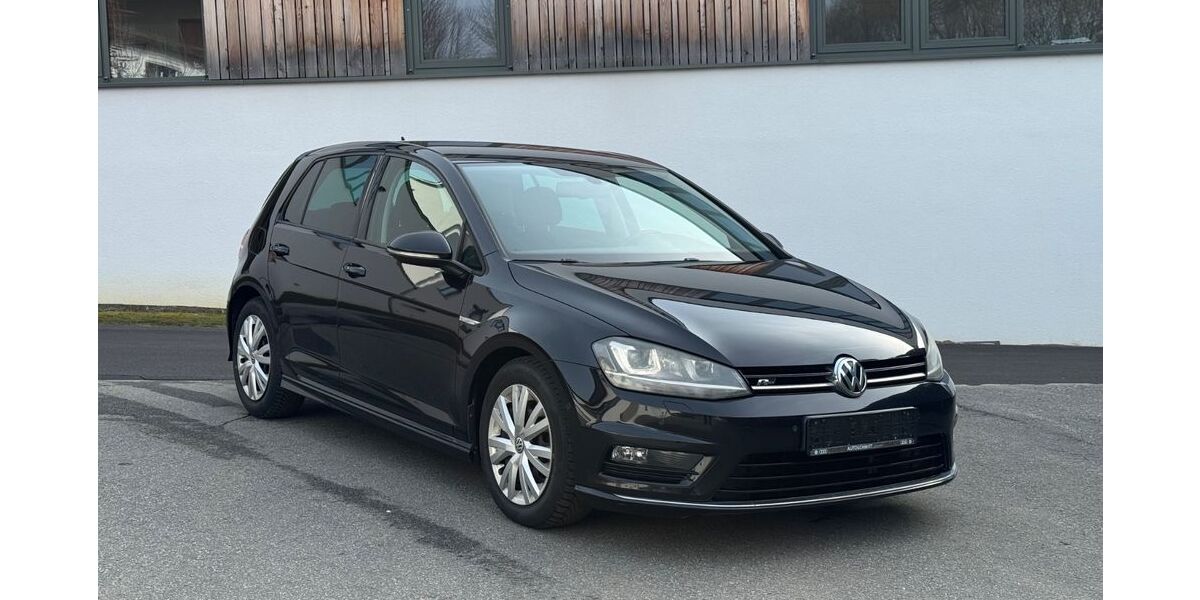 VW Golf 135.581 km 8.890 &euro; Zwiesel 94227