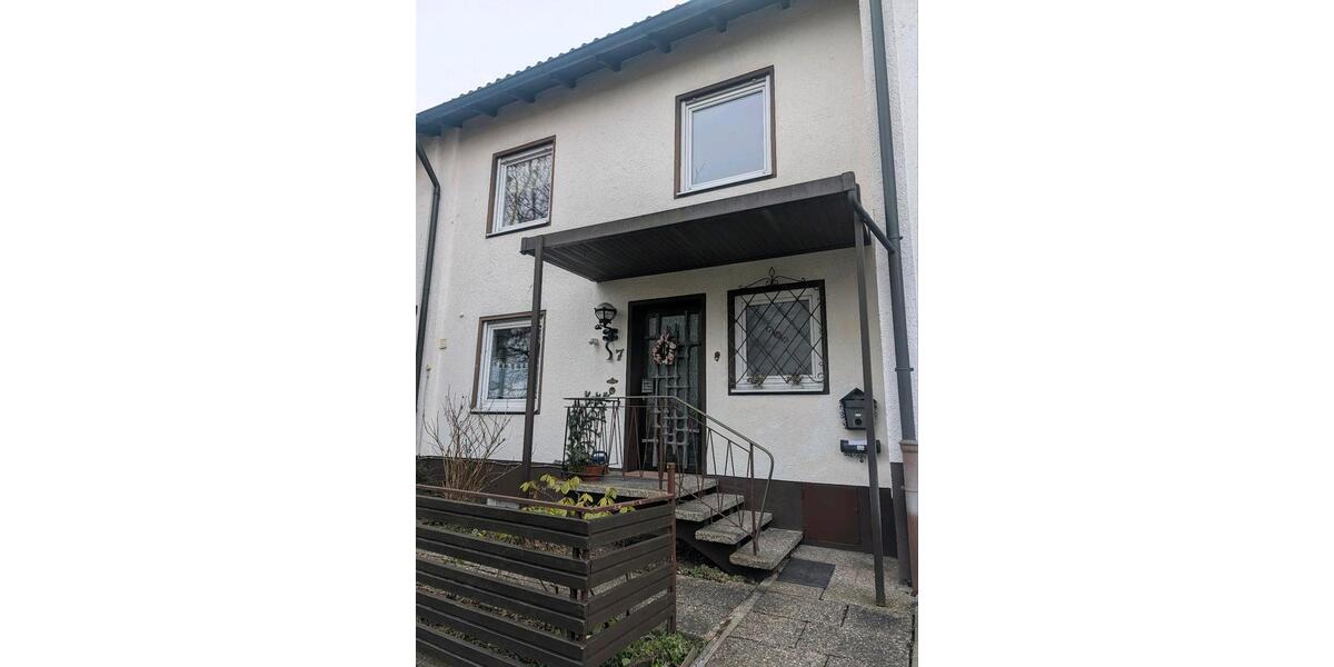 Reihenhaus Passau Auerbach - 6 Zimmer, 140 m&sup2;, 1.300&euro; | Angebot:25025244