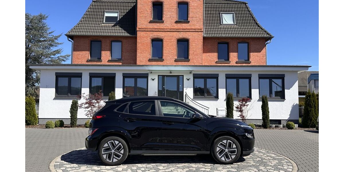 Hyundai KONA Elektro 95.595 km 17.950 &euro; Rotenburg Lispenhausen 36199