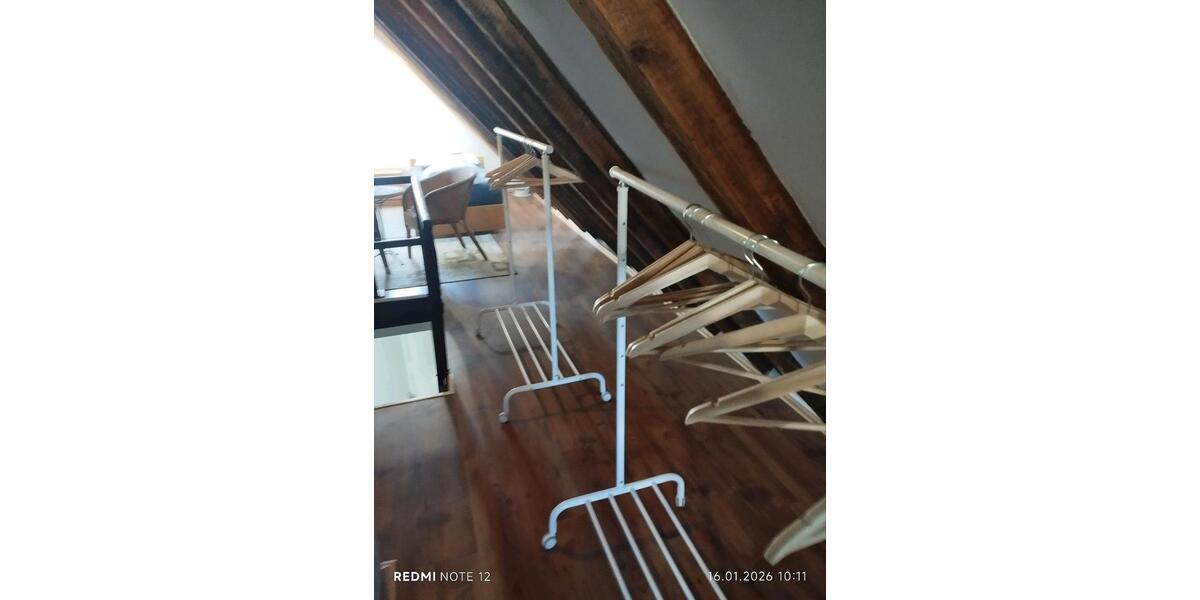 Dachgeschoßwohnung Stuttgart Feuerbach - 2 Zimmer, 88 m&sup2;, 1.250&euro; | Angebot:25998750