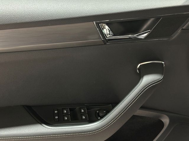 BMW i3 (60 Ah) mit Range Extender Navi*19Zoll* 169.458 km 9.980 € Gebesee 99189