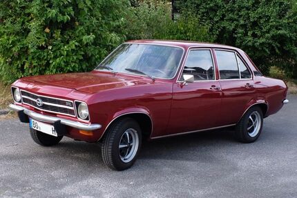 Opel Ascona 85.000 km 7.800 &euro; Bochum 44795