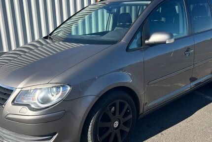 VW Touran 206.000 km 2.990 &euro; Berlin 12057
