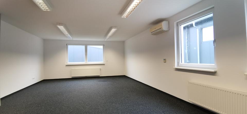 Geschäftsräume 261 m² im Ärztehaus mit 8 eigenen Parkplätzen WT zimmer