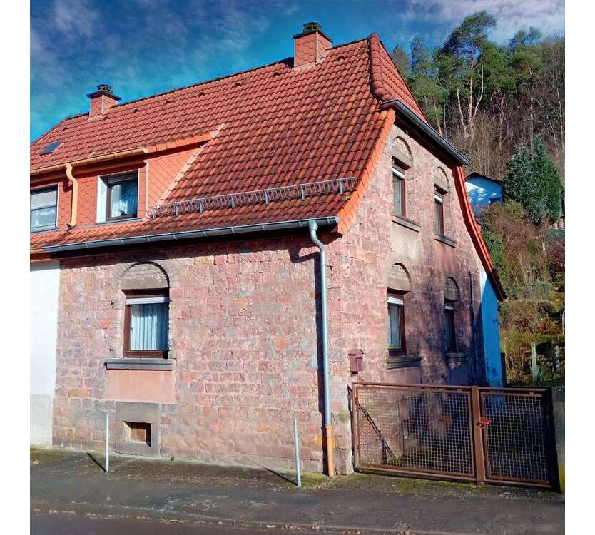 Haus zum Kaufen in Landstuhl 139.000 € 75.54 m²