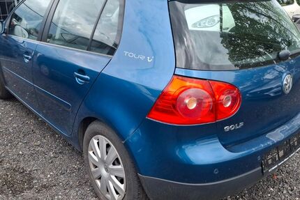 VW Golf 224.000 km 1.999 &euro; Eichenzell 36124