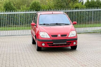 Renault Scenic 105.000 km 1.999 € Kandel 76870