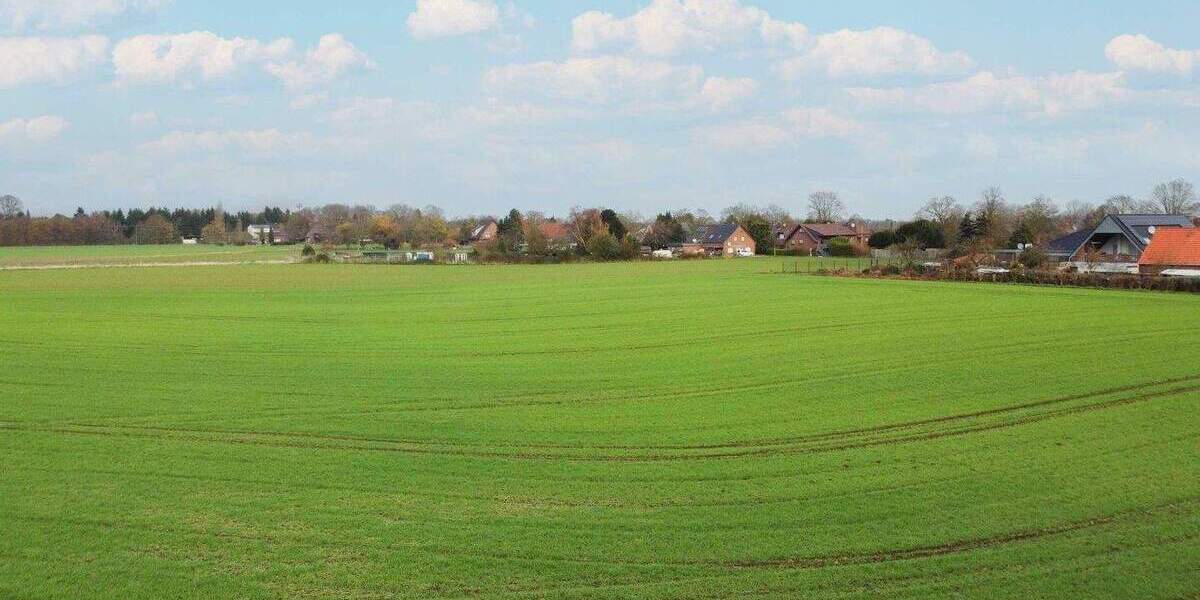Schönes Bauernhaus mit großem Garten in top Lage von Menzelen-West 8 zimmer