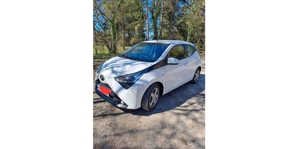 Toyota Aygo (X) 11.150 km 12.222 &euro; NÜRNBERG 90471