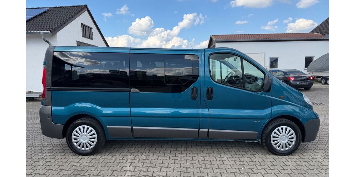Opel Vivaro 123.000 km 13.750 &euro; Mammendorf 82291