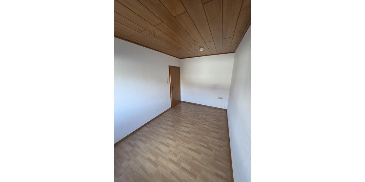 Erdgeschoßwohnung Nettetal - 4 Zimmer, 80 m&sup2;, 1.250&euro; | Angebot:26335374
