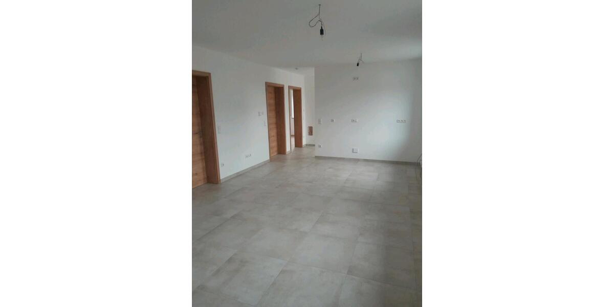 Bungalow Osterhofen - 1 Zimmer, 90 m&sup2;, 1.100&euro; | Angebot:25050708