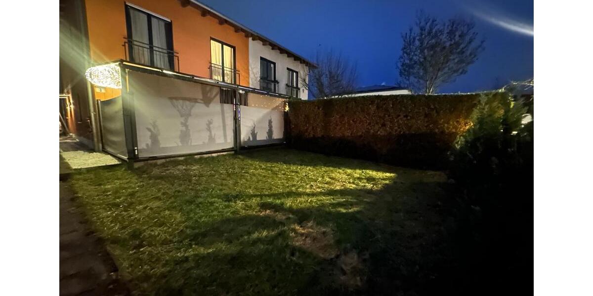 Doppelhaushälfte Neutraubling - 5 Zimmer, 107 m&sup2;, 729.000&euro; | Angebot:27055041