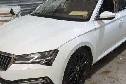 Skoda Superb 124.767 km 19.490 &euro; Falkensee 14612