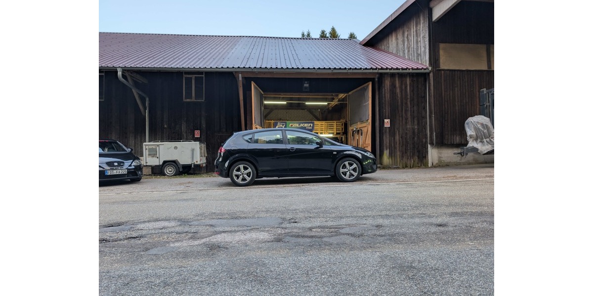 Seat Leon 152.701 km 4.000 &euro; Freudenstadt 72250