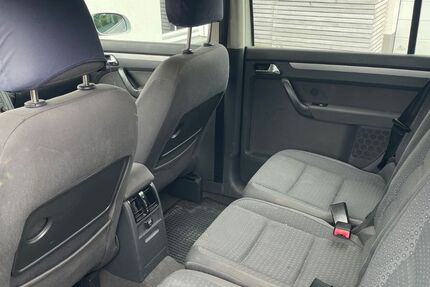 VW Touran 300.000 km 699 &euro; Grassau 83224