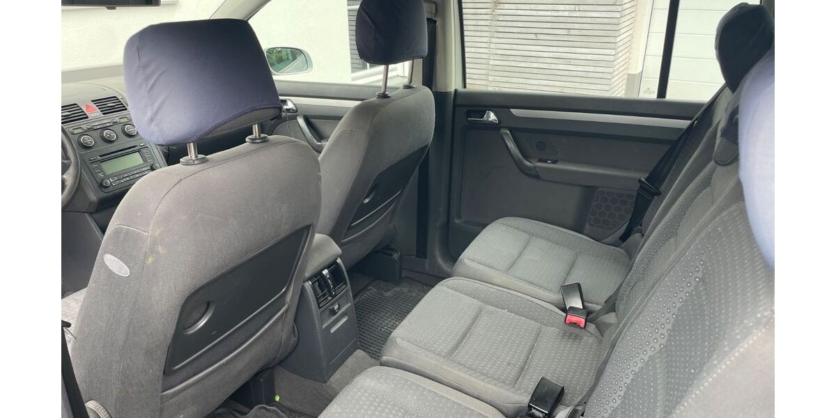 VW Touran 300.000 km 699 &euro; Grassau 83224