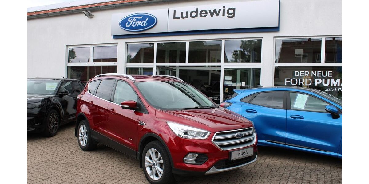 Ford Kuga 81.676 km 15.990 &euro; Delligsen 31073