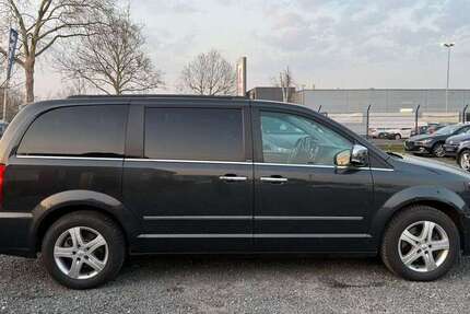 Lancia Voyager 189.000 km 13.900 &euro; Lollar 35457