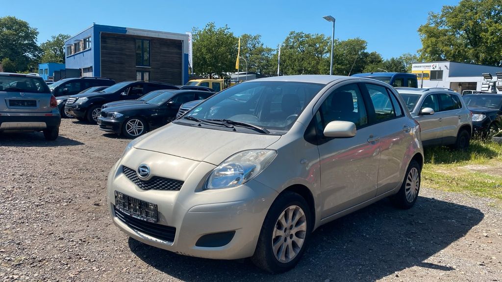 Toyota Yaris 140.000 km 2.000 &euro; Henstedt Ulzburg 24558