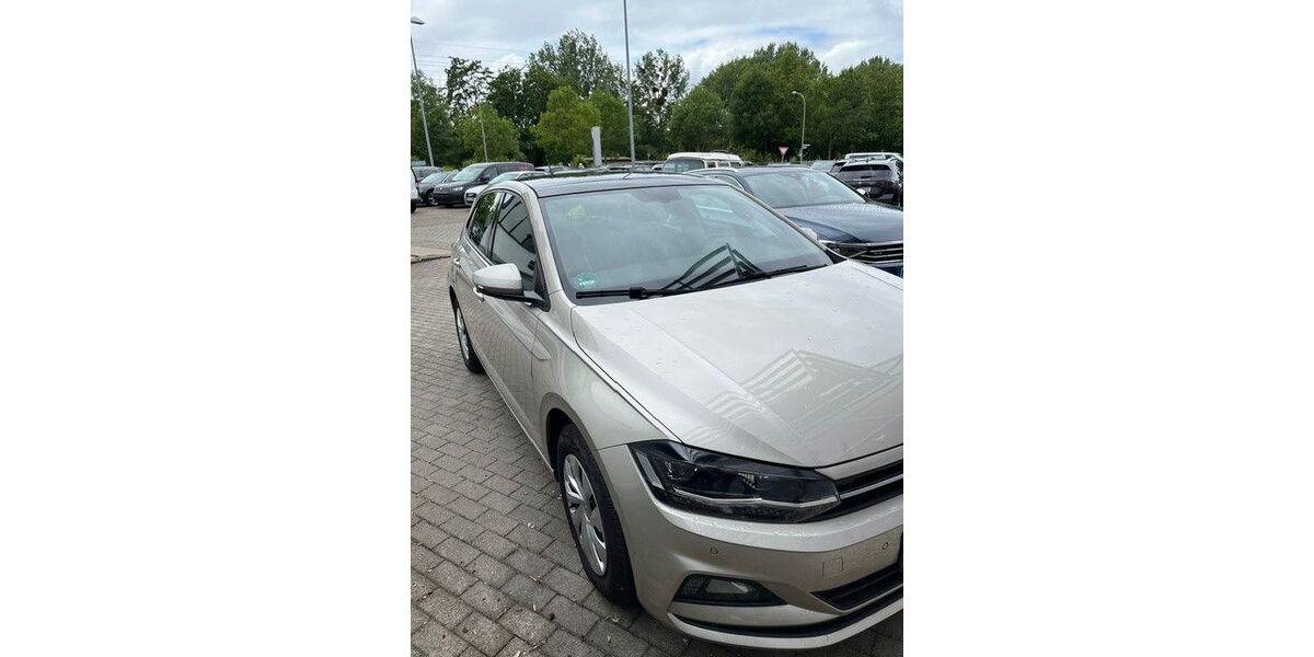 VW Polo 93.000 km 10.900 &euro; Zossen 15806