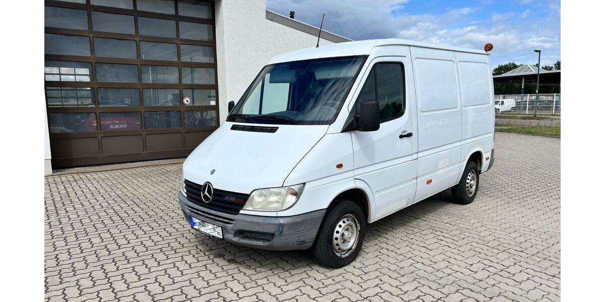 Mercedes-Benz Sprinter 214.200 km 3.750 &euro; Wittenberg 06886