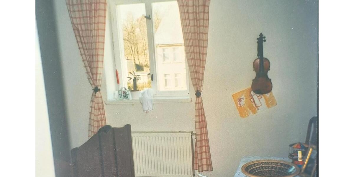 Etagenwohnung Freital - 5 Zimmer, 130 m&sup2;, 695&euro; | Angebot:25395638