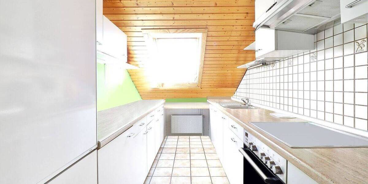 Sonnige 2-Zimmer-Wohnung mit Süd-Ost-Balkon und Garage in ruhiger Wohnlage von Neuenstadt am Kocher. 2 zimmer