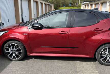 Toyota Yaris 38.000 km 18.800 &euro; Bielefeld, Stadt 33689