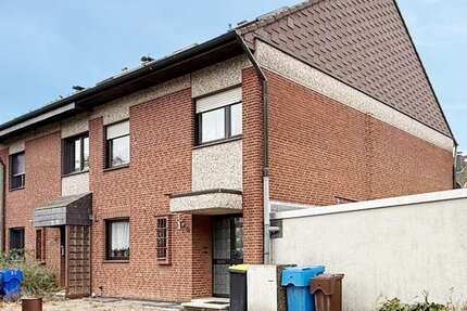 Haus zum Kaufen in Krefeld 428.000 € 158 m² 6 zimmer