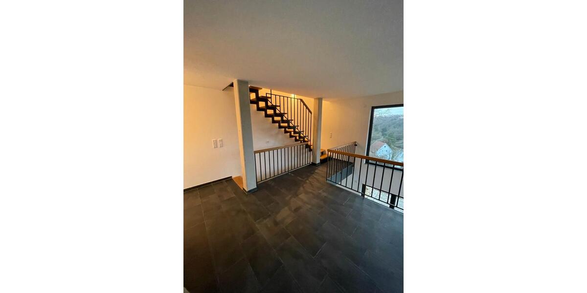 Doppelhaushälfte Gerbrunn - 3 Zimmer, 120 m&sup2;, 1.650&euro; | Angebot:26672621
