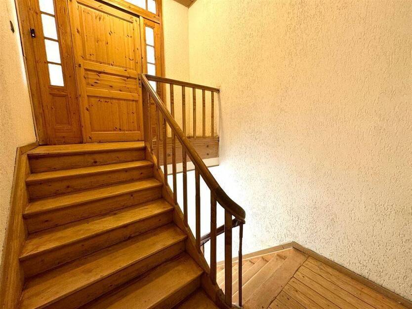 Kapitalanleger gesucht: Mehrfamilienhaus mit Gewerbeeinheit in Kierspe-Dorf 8 zimmer