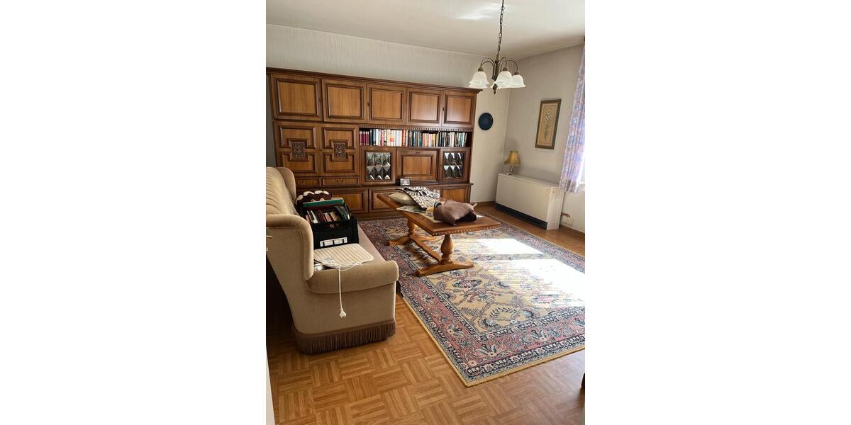 Einfamilienhaus Siegen Weidenau - 8 Zimmer, 140 m&sup2;, 330.000&euro; | Angebot:26901692