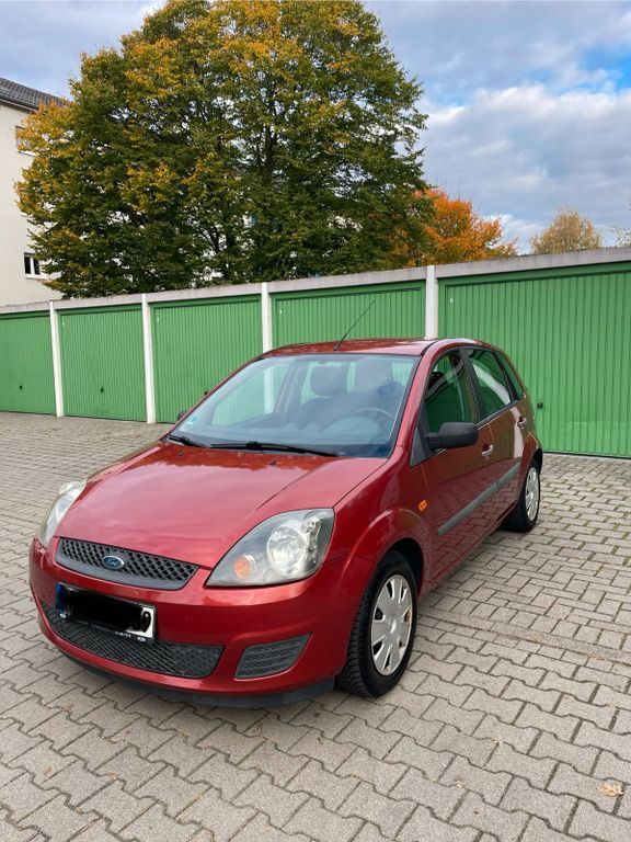 Ford Fiesta 85.000 km 4.900 € Mannheim 68307