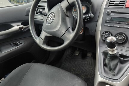 Toyota Auris 195.000 km 2.800 &euro; Frankfurt 