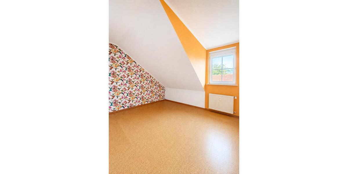 Etagenwohnung Kalbach - 7 Zimmer, 170 m&sup2;, 1.000&euro; | Angebot:26665471