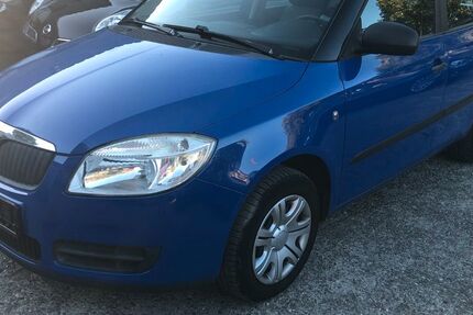 Skoda Fabia 195.935 km 1.690 &euro; Düsseldorf 40231