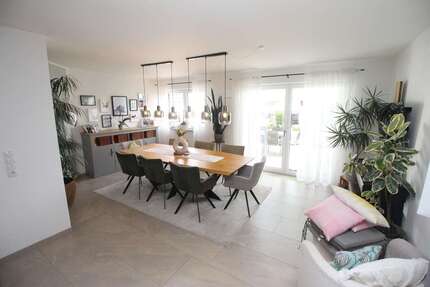 Haus Weng Hörmannsdorf - 5 Zimmer, 158 m&sup2;, 1.600&euro; | Angebot:27323846