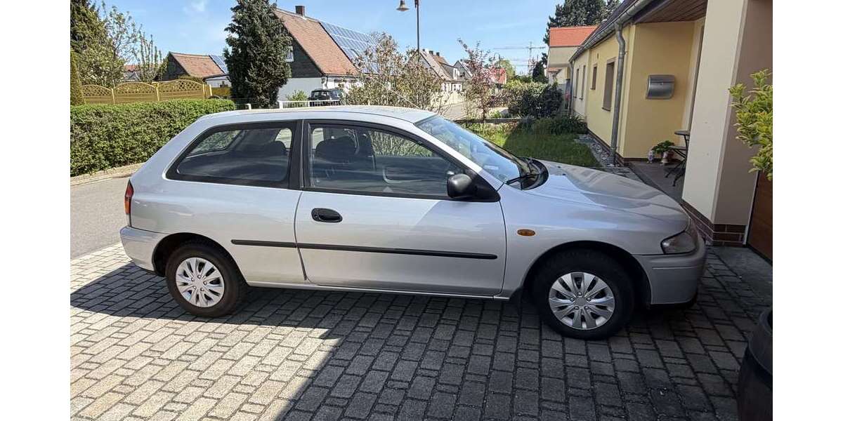Mazda 323 59.600 km 2.150 &euro; Naunhof 04683