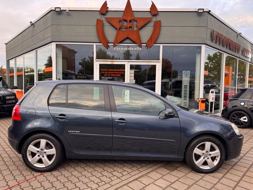 VW Golf 160.000 km 2.950 € Magdeburg 39120