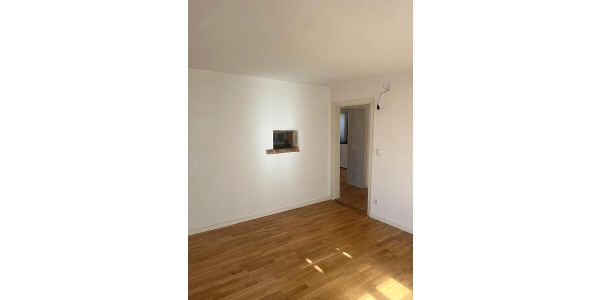 Erdgeschoßwohnung Ditzingen - 3.5 Zimmer, 100 m&sup2;, 1.150&euro; | Angebot:26662144
