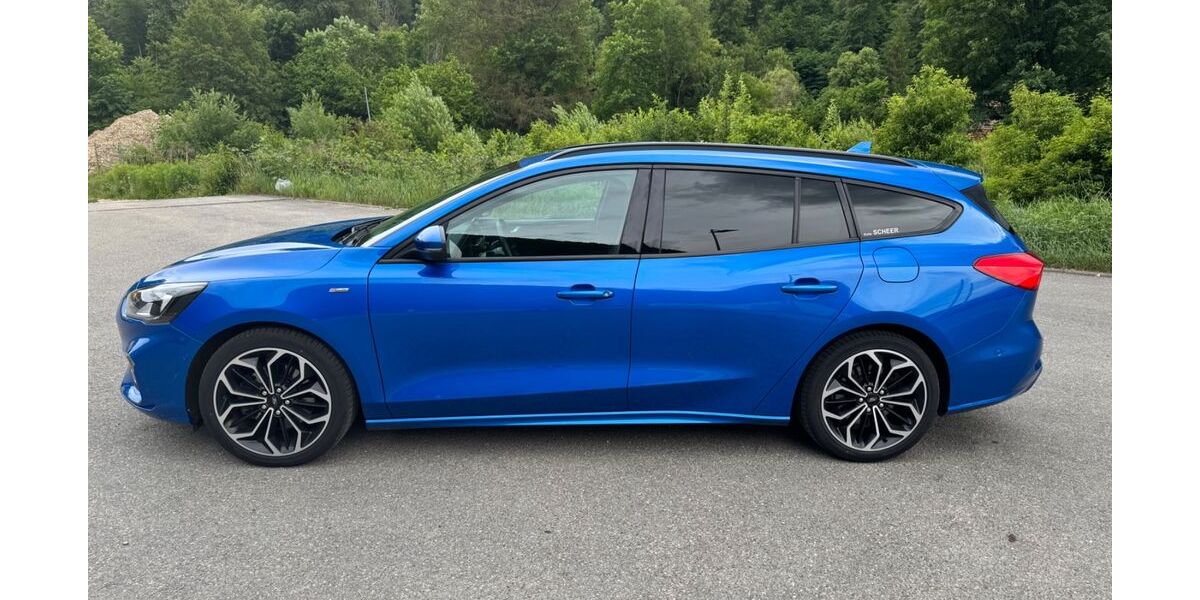 Ford Focus 96.613 km 15.700 &euro; Ehingen 89584