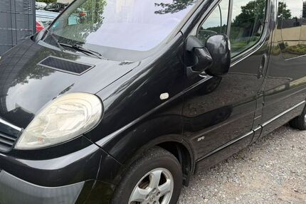 Opel Vivaro 267.000 km 7.950 &euro; Bielefeld 33659