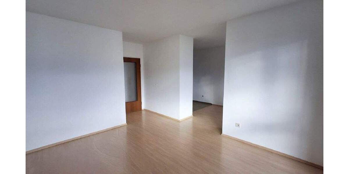 Etagenwohnung Vilsbiburg - 3 Zimmer, 79 m&sup2;, 800&euro; | Angebot:25165299