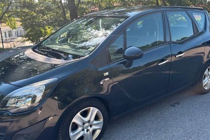 Opel Meriva 237.100 km 1.690 &euro; Rohrdorf 83101