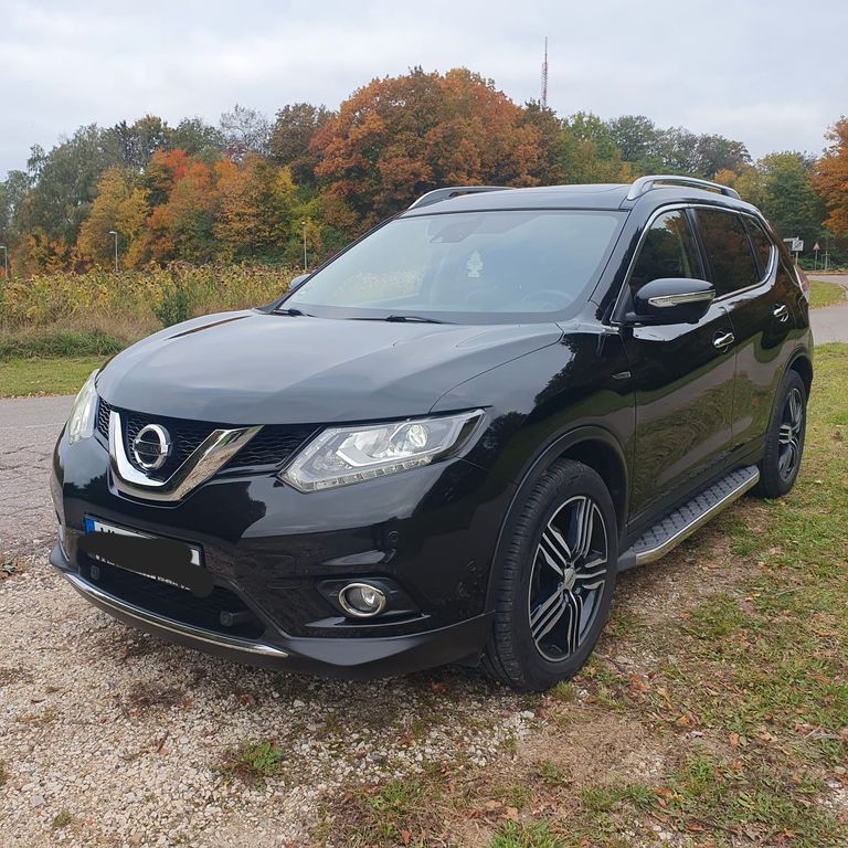 Nissan X-Trail 125.000 km 15.300 € Ulm 89081