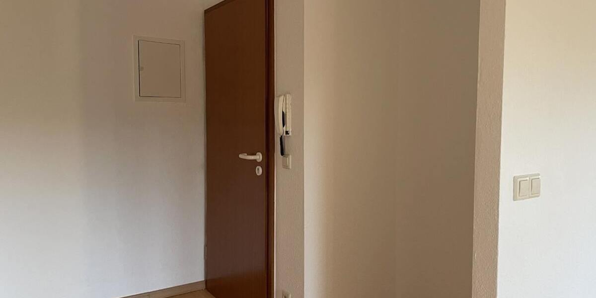 Zur Anlage mit Potential für mehr - Küche und Bad mit Fenster, Balkon sowie Stellplatz! - Etagenwohnung Chemnitz Hilbersdorf | Angebot:26781610